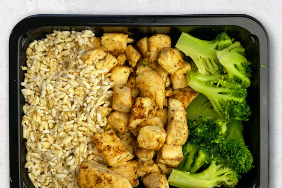 rice with chicken and broccoli calories per serving